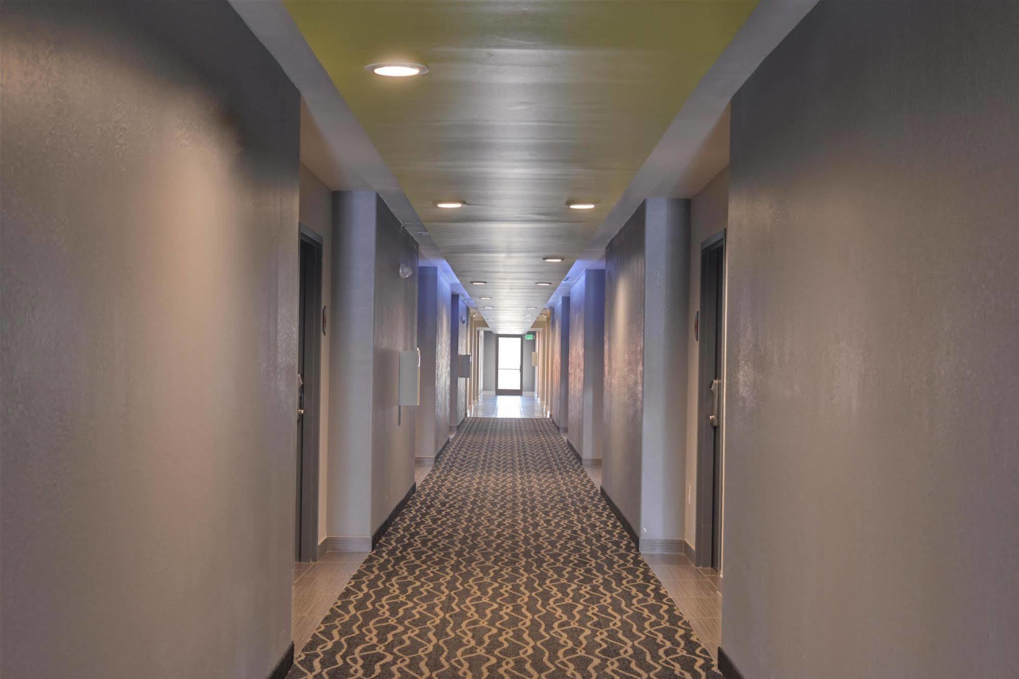 America'S Best Value Inn - Memphis Airport Экстерьер фото