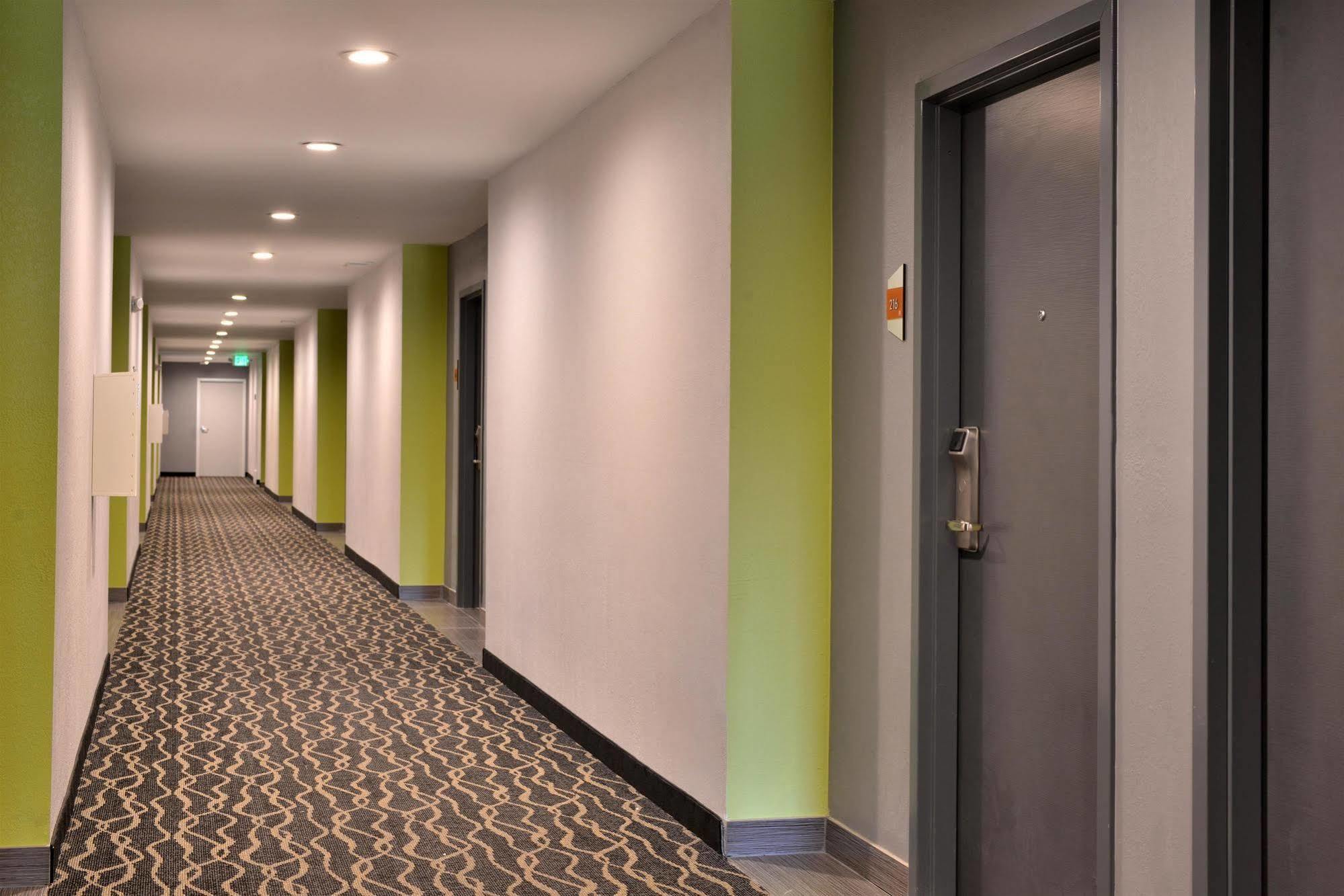 America'S Best Value Inn - Memphis Airport Экстерьер фото